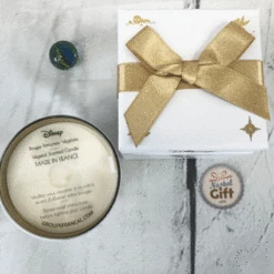 Bougie Peter Pan Et Son Coffret Cadeau - Parfum Boisé Et Iodé -cadeaux boutique Bougie coffret peter pan dessus