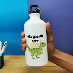 Gourde - Dinosaure - Cadeau Rentrée Scolaire Pourgarçon -cadeaux boutique Rentree scolaire inscription Dinosaure gourde petite main