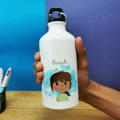 Gourde En Métal Personnalisée Fille - Petite écolière 12 Gourde En Métal Personnalisée Fille - Petite écolière -cadeaux boutique Rentree scolaire le prenom de votre fille Petite ecoliere gourde petite main 1 1