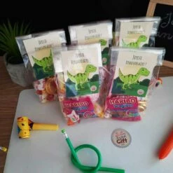 5 Sachets De Bonbons - Joyeux Dinoversaire -cadeaux boutique Sachet bonbons dino