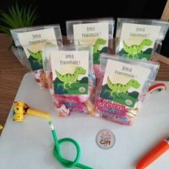 5 Sachets De Bonbons - Joyeux Dinoversaire -cadeaux boutique Sachet bonbons dino4