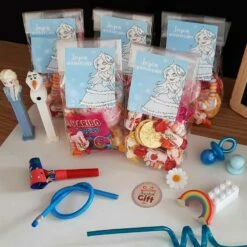 5 Sachets De Bonbons - Joyeux Anniversaire Princesse Des Neiges -cadeaux boutique Sachet bonbons princesse neige