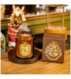 Harry Potter - Bougie Avec Couvercle Poufsouffle - Parfum Mimosa 13 Harry Potter - Bougie Avec Couvercle Poufsouffle - Parfum Mimosa -cadeaux boutique bougie poufsouffle