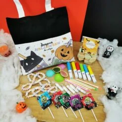 Sac Bubble Tea Personnalisé "Joyeux Halloween" Rempli De Bonbons -cadeaux boutique bubble tea halloween sac halloween bonbons mini avant 2 1