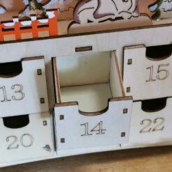 Village Lumineux De Noel - Calendrier De L'Avent En Bois - "Rêve Hivernal" -cadeaux boutique calendrier de lavent bois scene interieure ouvert2