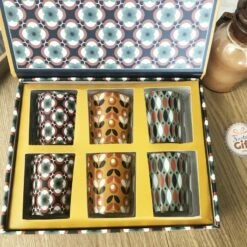 Coffret 6 Bougies - Vintage & Lovely Home - Senteur Ambre, Linge Frais Et Bois De Santal -cadeaux boutique coffret bougie retro x6 vintage 2