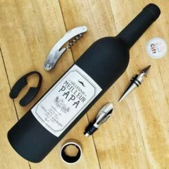 Coffret à Vin Avec 5 Accessoires En Forme De Bouteille