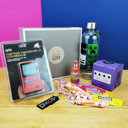 Coffret Cadeau Jeux Video Des Années 2000 (et Sa Console) -cadeaux boutique coffret jeu video 2000 avant