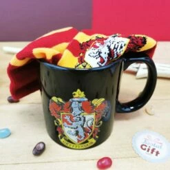 Harry Potter - Ensemble Mug Et Chaussettes (Taille 40 - 46) -cadeaux boutique ensemble cadeau harry potter mug chaussette interieur