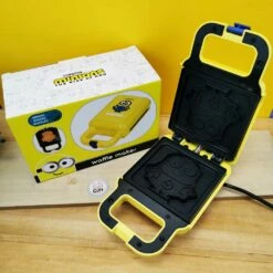 Gauffrier - Les Minions -cadeaux boutique gaufrier minion boite haut