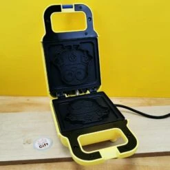 Gauffrier - Les Minions -cadeaux boutique gaufrier minion ouvert