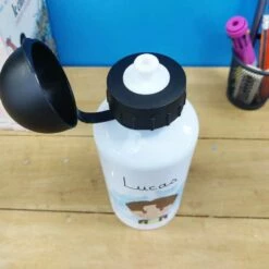 Gourde En Métal Personnalisée Garçon- Petit écolier -cadeaux boutique gourde alu personnalise garcon ouverte 2