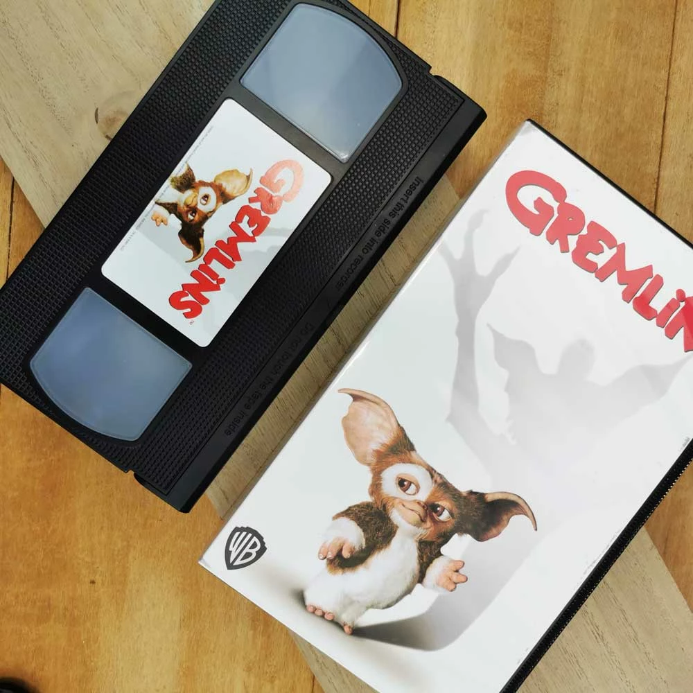 Gremlins - Lampe Veilleuse VHS 10,5x19cm - License Officielle - 7 Couleurs 12 Gremlins - Lampe Veilleuse VHS 10,5x19cm - License Officielle - 7 Couleurs – Image 10
