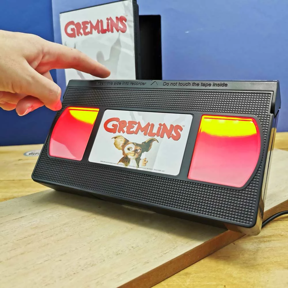Gremlins - Lampe Veilleuse VHS 10,5x19cm - License Officielle - 7 Couleurs 3 Gremlins - Lampe Veilleuse VHS 10,5x19cm - License Officielle - 7 Couleurs