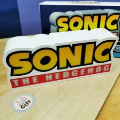 Lampe De Buereau - Logo Sonic -cadeaux boutique lampe sonic the hedgehog haut