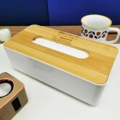 Boîte à Mouchoir Personnalisable - "La Meilleure Mamie Du Monde" -cadeaux boutique mamie tulipe boite mouchoir blanche haut cote