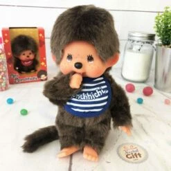 Peluche Monchhichi Kiki Bavoir Marinière (20 Cm) -cadeaux boutique monchhichi bavoir rouge bleu 2