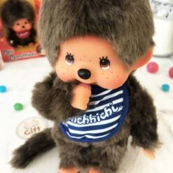 Peluche Monchhichi Kiki Bavoir Marinière (20 Cm) -cadeaux boutique monchhichi bavoir rouge bleu 4