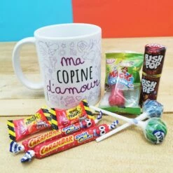 MUG "ma Copine D'amour " Bonbons Rétro 90 - Cadeau Copine -cadeaux boutique mug bonbons 90 copine
