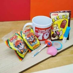 MUG Rose "Je T'aime Depuis Les Années 70 " - Bonbons Rétro 70 -cadeaux boutique mug bonbons je taime 70 rose sortis