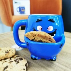 Mug Cookie Monstre Bleu -cadeaux boutique mug cookie monstre 1