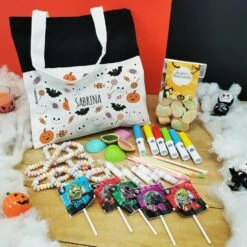 Sac Fantômes Et Citrouilles D'Halloween Personnalisé Rempli De Bonbons -cadeaux boutique pattern halloween sac halloween bonbons mini avant anse 1