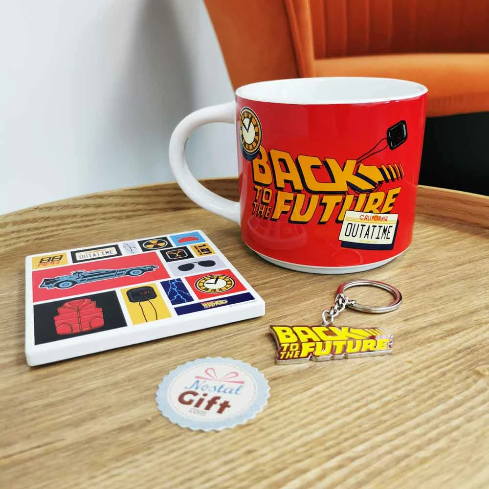 Retour Vers Le Futur - Set 3 Pièces - Mug, Sous-verre Et Porte-clé 3 Retour Vers Le Futur - Set 3 Pièces - Mug, Sous-verre Et Porte-clé