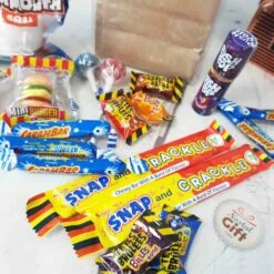 Sachet Bonbon Des Années 90personnalisé - "Anniversaire"- Pinata -cadeaux boutique sachet bonbons 90 tete brulee carambar mammouth hamburgers 02 2