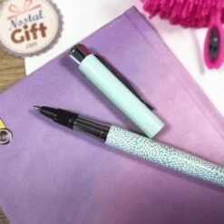 Stylo Bille à Encre UPPSALA Par Oberthur -cadeaux boutique stylo bille uppsala vert clair. 2 1