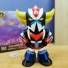 Figurine Tirelire Chibi Grendizer Debout 18 Cm - Goldorak -cadeaux boutique tirelire goldorak debout