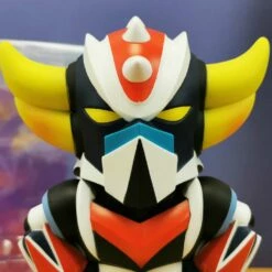 Figurine Tirelire Chibi Grendizer Debout 18 Cm - Goldorak 11 Figurine Tirelire Chibi Grendizer Debout 18 Cm - Goldorak -cadeaux boutique tirelire goldorak debout zoom 1