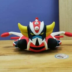 Figurine Vaisseau Goldorak - 28 Cm -cadeaux boutique tirelire goldorak vaisseau avant