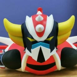 Figurine Vaisseau Goldorak - 28 Cm -cadeaux boutique tirelire goldorak vaisseau zoom